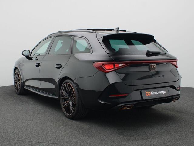 Cupra Leon Sportstourer 1.4 e-Hybrid VZ Performance 245PK DSG side skirts, panoramadak, elektrische achterkelp, full led, side assist, keyless, stuur-stoelverwarming, 19" lichtmetaal, adaptive cruise met travel assist