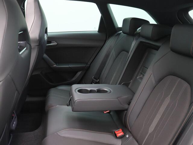 Cupra Leon Sportstourer 1.4 e-Hybrid VZ Performance 245PK DSG full led, panoramdak, adaptive cruise, side assist, stuur-stoelverwarming, achteruitrijcamera, elek. bedienbare achterklep, alarm, keyless, 19" lichtmetaal