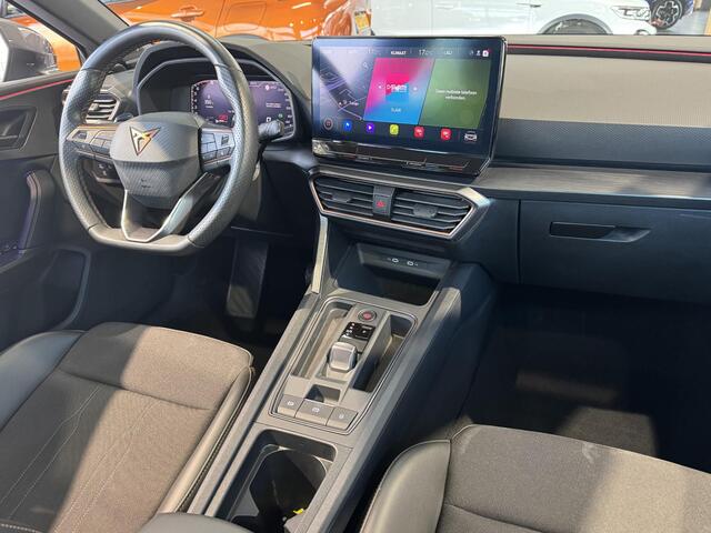 Cupra Leon Sportstourer 1.5 eTSI Business Edition | Automaat | Camera | Pano | Carplay | ACC | Navi | LM velgen | Cruise | ( Vestiging - Nieuwegein )