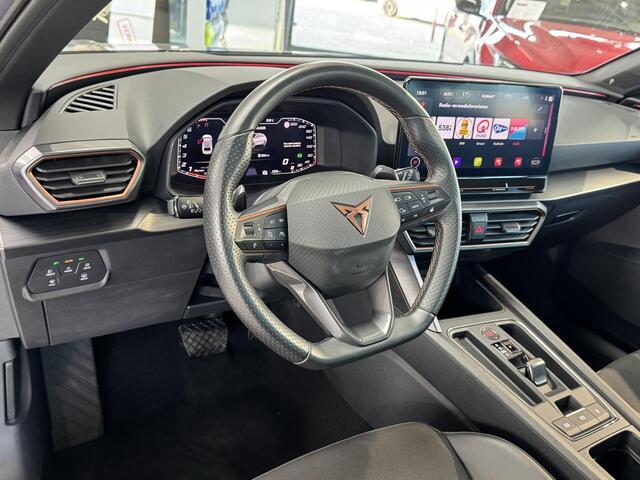 Cupra Leon Sportstourer 1.5 eTSI Business Edition | Automaat | Camera | Pano | Carplay | ACC | Navi | LM velgen | Cruise | ( Vestiging - Nieuwegein )