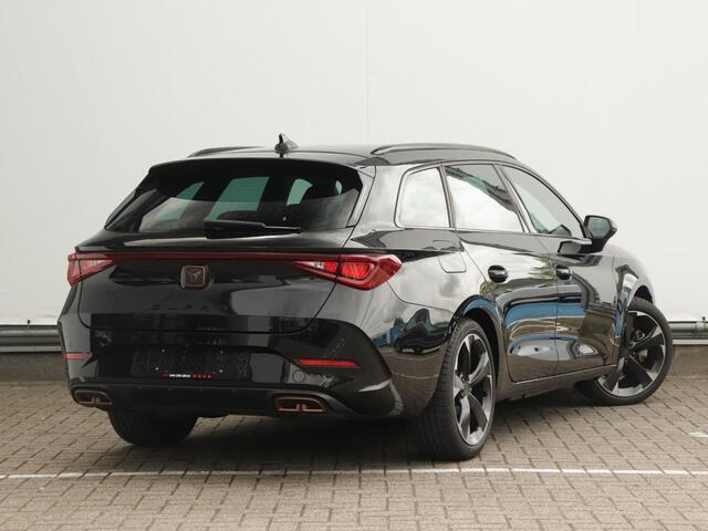 Cupra Leon Sportstourer 1.4 TSI eHybrid VZ | Dynamic chassis control | Adaptive cruise | Navigatie | Keyless | Stoel- en stuurverwarming | 18" LMV |
