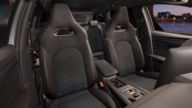 Cupra Leon Sportstourer 1.5 TSI e-Hybrid 272 6DSG VZ Performance | Achteruitrijcamera | Digitaal instrumentenpaneel (Virtual Cockpit) | Draadloze Apple CarPlay(TM), Android Auto(TM)