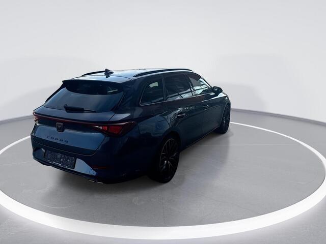 Cupra Leon Sportstourer 1.4 245pk DSG e-Hybrid VZ Business · Keyless · Apple/Android Car Play · Navi · P-Sensoren · 19'' Inch ·