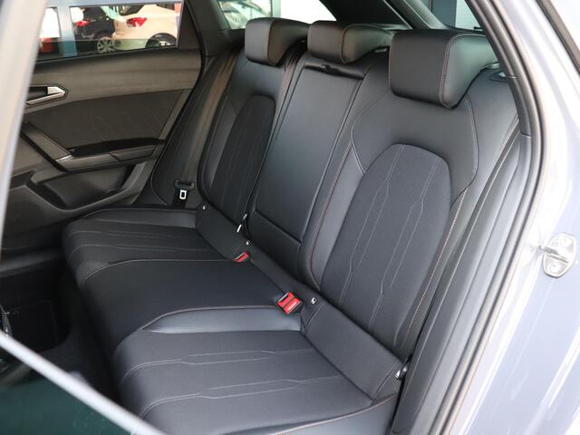 Cupra Leon Sportstourer 1.5 TSI e-Hybrid 204 pk Business | Achteruitrijcamera | Apple Carplay/Android Auto | Elektrische achterklep | Adaptieve cruise control |