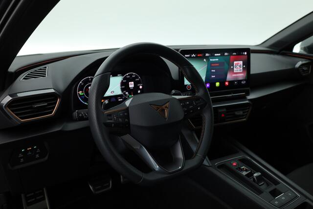 Cupra Leon Sportstourer 1.4 e-Hybrid | Travel Assist | Stoel- Stuurverw. | Apple CarPlay | Navi | Keyless