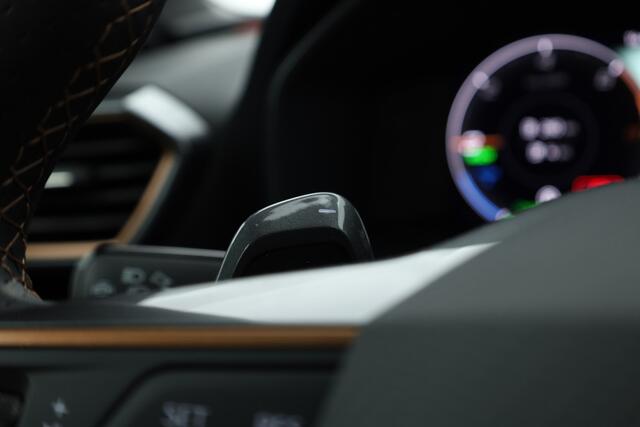 Cupra Leon Sportstourer 1.4 e-Hybrid | Travel Assist | Stoel- Stuurverw. | Apple CarPlay | Navi | Keyless