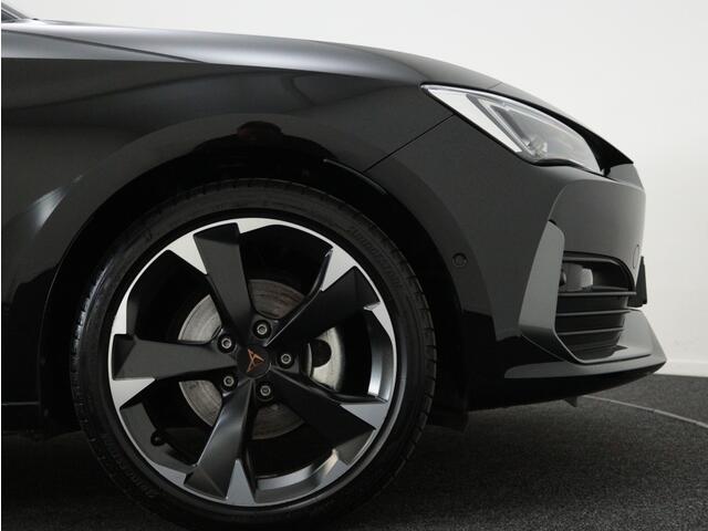Cupra Leon Sportstourer 1.5 eTSI Business Edition | Panoramadak | LED | 18"
