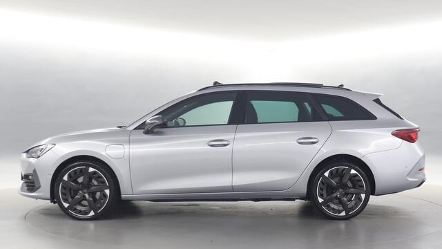 Cupra Leon Sportstourer 1.4 TSI eHybrid 245pk PHEV VZ Performance / Panoramadak /Stoel+Stuurverwarming / Camera / Soundbox / Demonstratievoertuig