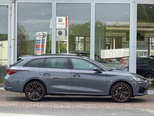Cupra Leon Sportstourer 1.4 e-Hybrid VZ Performance | Camera | Keyless | Pano