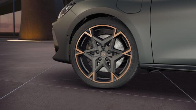 Cupra Leon Sportstourer 1.5 TSI e-Hybrid 272 6DSG VZ Performance | Achteruitrijcamera | Digitaal instrumentenpaneel (Virtual Cockpit) | Draadloze Apple CarPlay(TM), Android Auto(TM)
