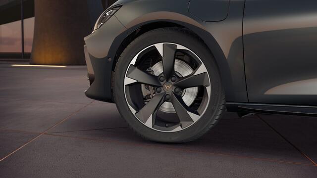 Cupra Leon Sportstourer 1.5 TSI e-Hybrid 204 6DSG Business | Achteruitrijcamera | Digitaal instrumentenpaneel (Virtual Cockpit) | Draadloze Apple CarPlay(TM), Android Auto(TM)