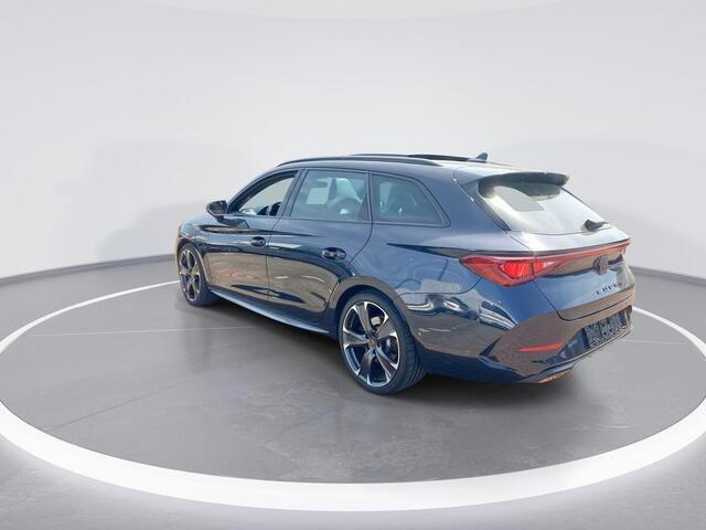 Cupra Leon Sportstourer 1.4e-Hybrid 180kW/245PK VZ DSG · Panoramadak · Stoel- & stuurverwarming · Camera + Parkeersensoren