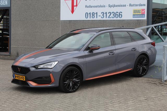 Cupra Leon Sportstourer 1.4 e-Hybrid 245 AUTOMAAT NAVI/CLIMA/19 INCH VLG/HALF LEDER/AFNEEMBARE TREKHAAK/STOEL&STUURVERWARMING/FULL OPTIONS!!!