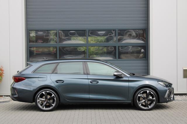 Cupra Leon Sportstourer 1.5 TSI e-Hybrid 204 pk Business | Achteruitrijcamera | Trekhaak