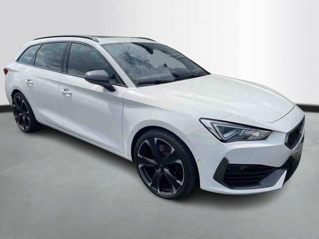 Cupra Leon Sportstourer 1.4 TSI eHybrid 245pk PHEV VZ Performance / Panoramadak / Adaptive Cruise / Camera / Wordt Verwacht
