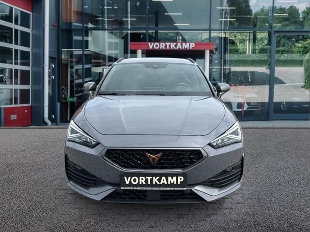 Cupra Leon Sportstourer 1.4 TSI DSG VZ E-HYBRID CAMERA/NAVI/CARPLAY/ACC/E-KLEP/STOELVERW