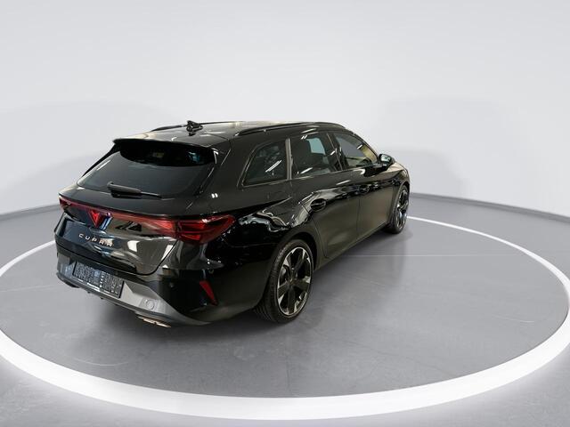 Cupra Leon Sportstourer 1.5 Tsi 204pk DGS e-Hybrid Business · Camera · Apple/Android Car play · Elek. Trekhaak · Keyless · 18'' Inch · Garantie t/m 21-05-2028 of 100.000km