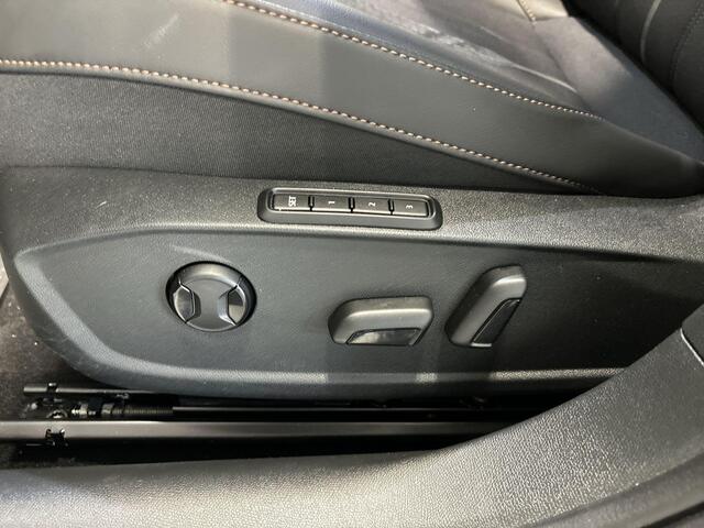 Cupra Leon Sportstourer 1.4 245pk DSG e-Hybrid VZ Performance · Apple/Android Car Play · Camera · Keyless · Elek. Trekhaak · Elek. Achterklep · Dodehoek Detectie · Garantie t/m 26-06-2027 of 90.000km