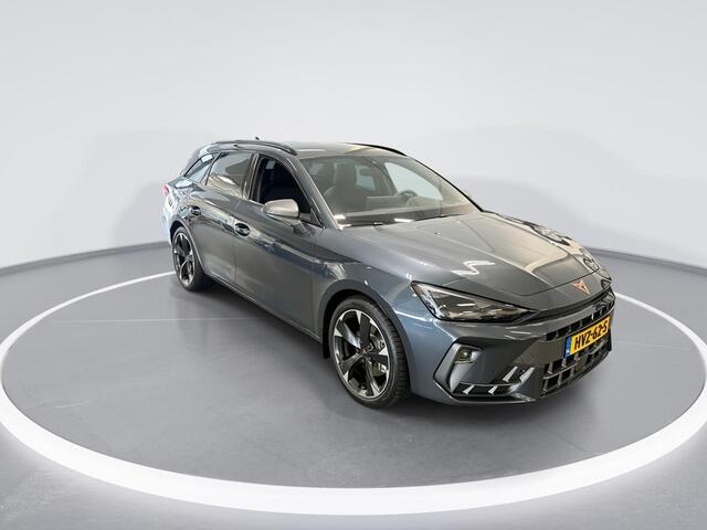 Cupra Leon Sportstourer 1.5 Tsi 204pk DSG e-Hybrid Business · Apple/Android Car Play · Camera · Elek. Trekhaak · Elek. Achterklep · Sfeerverlichting · 18'' Inch · Garantie t/m 11-06-2028 of 90.000km