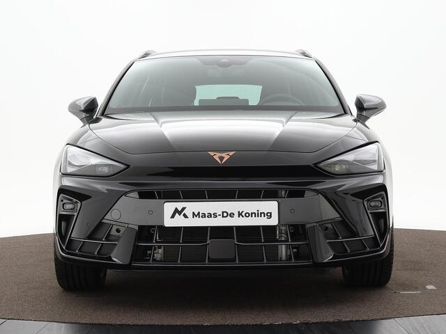 Cupra Leon Sportstourer 1.5 TSI 204pk DSG e-Hybrid Business · Camera · Apple/Android Car play · Elek. Trekhaak · Keyless · 18'' Inch · Garantie t/m 24-06-2028 of 90.000km