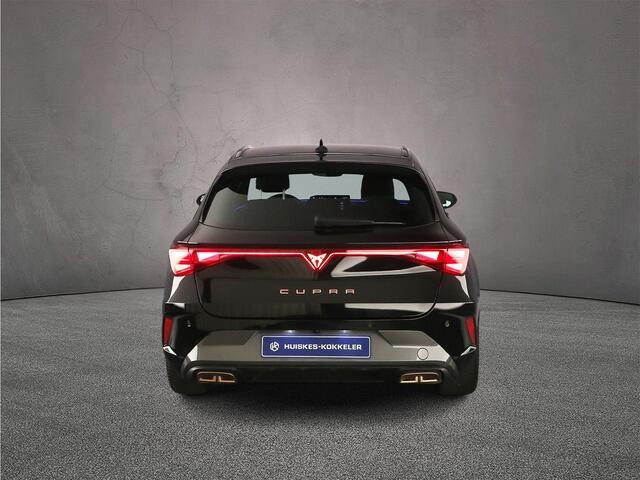 Cupra Leon Sportstourer Business 1.5 TSI eHybrid 204pk DSG Automaat Adaptive cruise control, Elektrische achterklep, LED verlichting, Achteruitrijcamera, Stuurwiel verwarmd, Navigatie