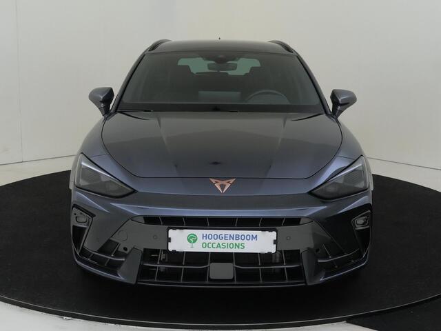 Cupra Leon Sportstourer 1.5 TSI e-Hybrid Business | Parkeerasisstent | Keyless | Stoel- en stuurwielverwarming | Achteruitrijcamera | Navigatie | 3-zone airco | Dodehoek detectie |