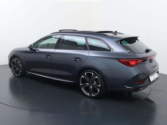 Cupra Leon Sportstourer 1.4 e-Hybrid VZ Adrenaline | 245 PK | SoH 100% | Panoramadak | Voorstoelen verwarmd | LED verlichting |