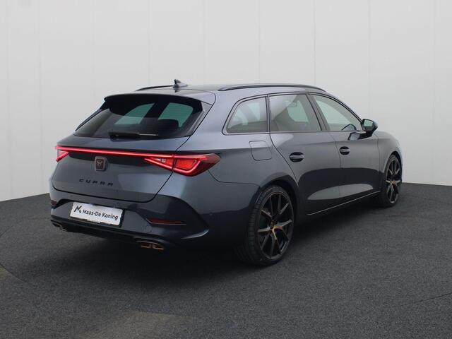 Cupra Leon Sportstourer 1.4e-Hybrid 150kW/204PK DSG · Apple/Android · Leder/stof · Camera + Parkeersensoren