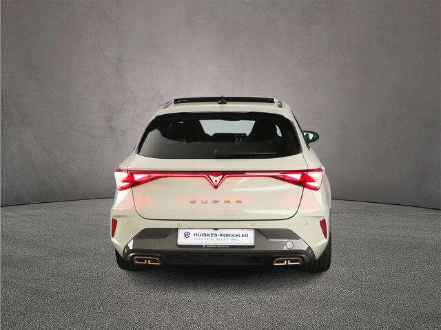 Cupra Leon Sportstourer VZ Extreme 1.5 TSI e-Hybrid 272pk DSG Automaat Panoramadak, Adaptive cruise control, Sennheiser audio, Achteruitrijcamera, Elektrische achterklep