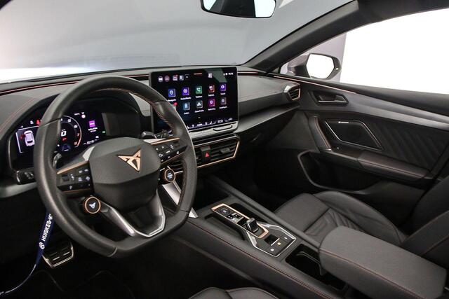Cupra Leon Sportstourer 1.5 TSI e-Hybrid VZ Extreme 272pk DSG Automaat, Panoramadak, Lederen bekleding, Elektrisch verstelbare stoelen, Stoelverwarming, Adaptive cruise control, Navigatie, App connect, Elektrische achterklep