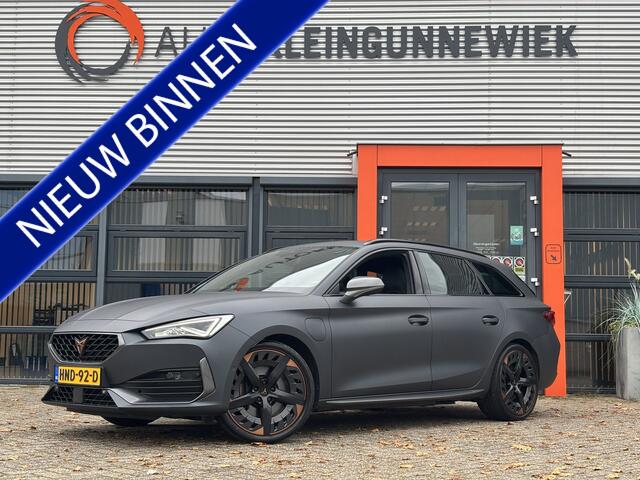 Cupra Leon Sportstourer 1.4 e-Hybrid 245 / Trekhaak Wegklapbaar / Elektrische achterklep / Elektrische Stoel / Navi / Draadloos Applecarplay / Androidauto /