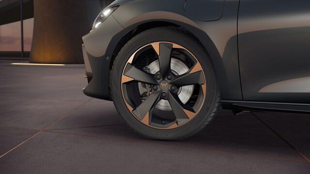 Cupra Leon Sportstourer 1.5 TSI e-Hybrid 204 6DSG Business | Achteruitrijcamera | Digitaal instrumentenpaneel (Virtual Cockpit) | Draadloze Apple CarPlay(TM), Android Auto(TM)