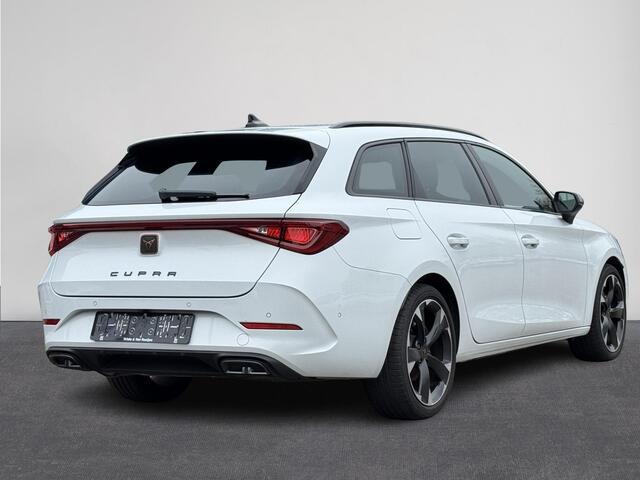 Cupra Leon Sportstourer 1.5 eTSI Automaat Business Edition | Panorama Schuifdak | Navigatie | Climate Control | LED Verlichting | 18"Lmv | Camera | Keyless Go | Apple Carplay/Android Auto ( Vestiging - Vianen )