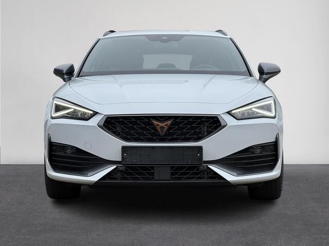 Cupra Leon Sportstourer 1.5 eTSI Automaat Business Edition | Panorama Schuifdak | Navigatie | Climate Control | LED Verlichting | 18"Lmv | Camera | Keyless Go | Apple Carplay/Android Auto ( Vestiging - Vianen )