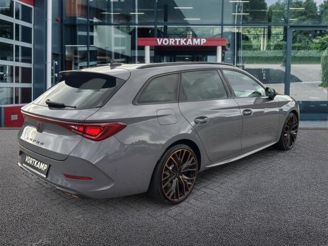 Cupra Leon Sportstourer 1.4 TSI DSG E-HYBRID VZ CARPLAY/ACC/NAVI/CAMERA/TREKHAAK/ELEK.ACHTERKLEP