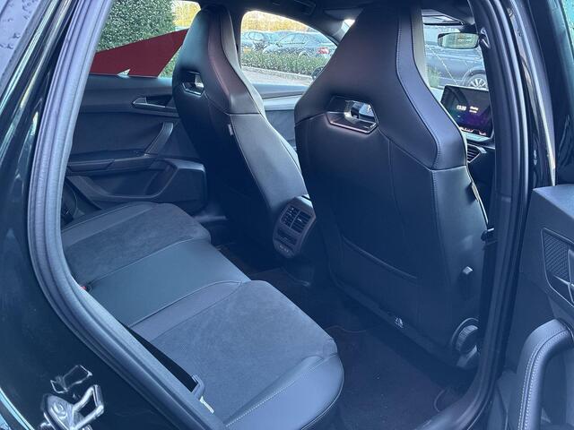 Cupra Leon Sportstourer 1.5 TSI e-Hybrid VZ Performance 272PK l Wegklapbare trekhaak l 19" Polar Copper l Intelligent Drive