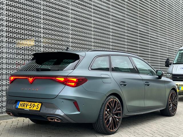Cupra Leon Sportstourer 1.5 TSI e-Hybrid VZ Extreme Panoramadak / Sennheiser / Navigatiesysteem / CUP-Stoelen