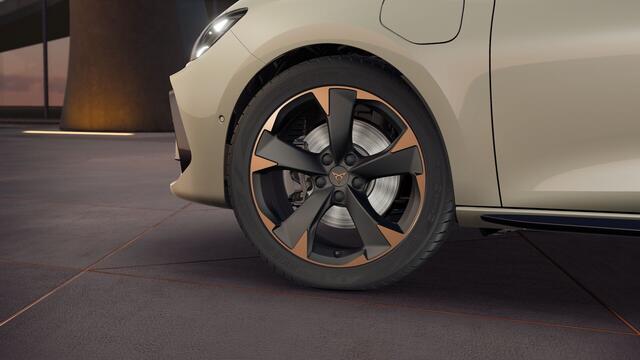 Cupra Leon Sportstourer 1.5 TSI e-Hybrid 204 6DSG Business | Achteruitrijcamera | Digitaal instrumentenpaneel (Virtual Cockpit) | Draadloze Apple CarPlay(TM), Android Auto(TM)