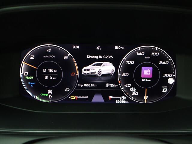 Cupra Leon Sportstourer 1.4 e-Hybrid VZ Performance | 245 PK | SoH 97% | Panoramadak | Elek. achterklep | Adaptive cruise control |