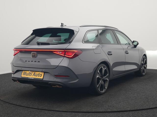 Cupra Leon Sportstourer 1.4 e-Hybrid VZ Plug In Hybrid 245pk Dealer O.H PHEV | Keyless | Cruise Control | Lederen Sportstoelen Verwarmd | Navigatie | Virtual | Front & Lane Assist | Sportstuur Verwarmd | Sfeerverlichting | DAB | 19"L.M |