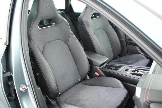 Cupra Leon Sportstourer 1.5 TSI 272pk e-Hybrid VZ Performance Sennheiser Camera Memory Keyless Virtual Cockpit Navigatie Panoramadak