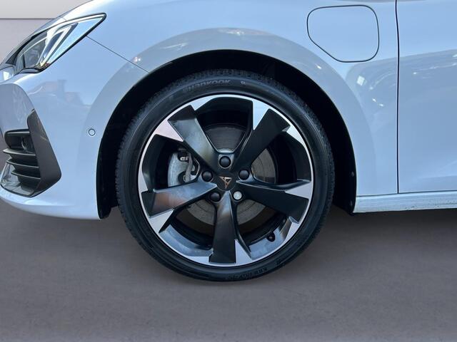 Cupra Leon Sportstourer 1.4 e-Hybrid VZ Performance /Apple & Android carplay/Stoel & stuurverwarming/Parksensoren/Cruise adaptief/Climate/Lane assist/ (MET GARANTIE*)