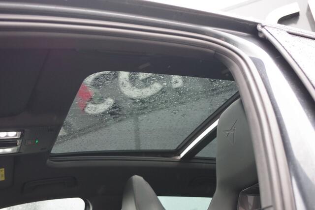 Cupra Leon Sportstourer 1.4 e-Hybrid VZ 245 PK Performance, Panoramadak, Memory, WInterpakket, Kuipstoelen