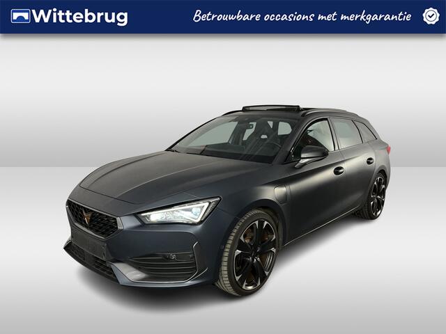 Cupra Leon Sportstourer 1.4 e-Hybrid VZ Performance / AUTOMAAT/ PANO/ CRUISE/ MEMORY SEAT/ NAVI/ STOELVERWARMING/ DAB/ FULL LINK/ PARK. SENSOREN + CAMERA