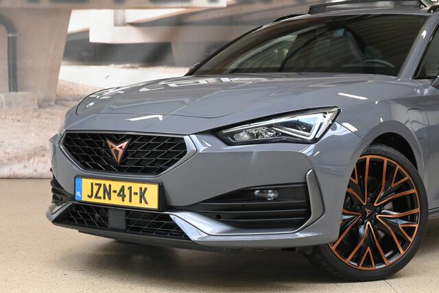 Cupra Leon Sportstourer 1.4 e-Hybrid 245pk VZ Performance | DCC | 19 Inch | Panoramadak | 100% (Dealer) onderhouden label