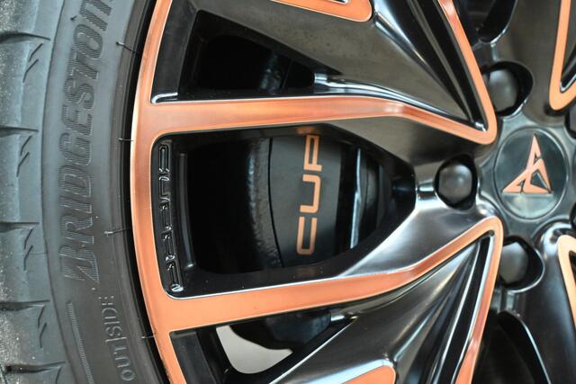 Cupra Leon Sportstourer 1.4 e-Hybrid 245pk VZ Performance | DCC | 19 Inch | Panoramadak | 100% (Dealer) onderhouden label