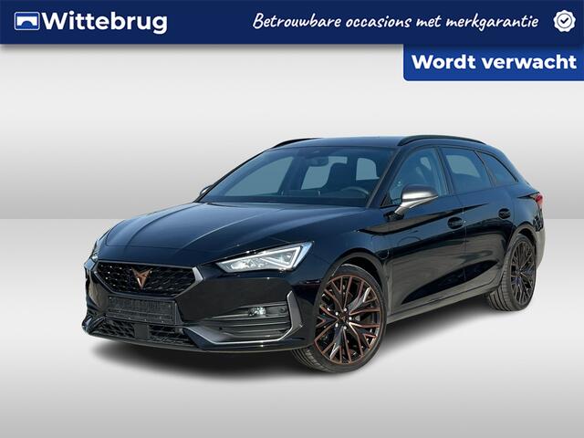 Cupra Leon Sportstourer 1.4 e-Hybrid 245PK VZ Performance / Fabrieksgarantie tm 30-12-2029 / Achteruitrijcamera / Stuur + Stoelververwarming / Full-LED / Keyless