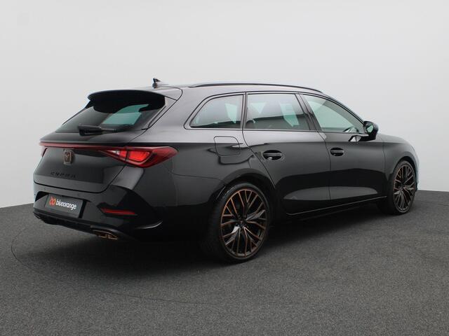 Cupra Leon Sportstourer 1.4 e-Hybrid VZ Performance 245PK DSG SOH 97%, Achteruitrijcamera, Adaptieve Cruise Control, Keyless, 19" LM Velgen, Side Assist, Stoel-Stuurverwarming, Voorruitverwarming