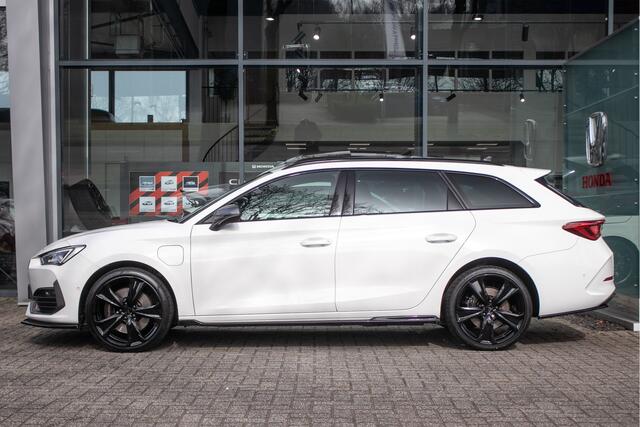 Cupra Leon Sportstourer 1.4 e-Hybrid VZ Copper Edition - Panodak | Virtual cockpit | Navi | Carplay | Keyless