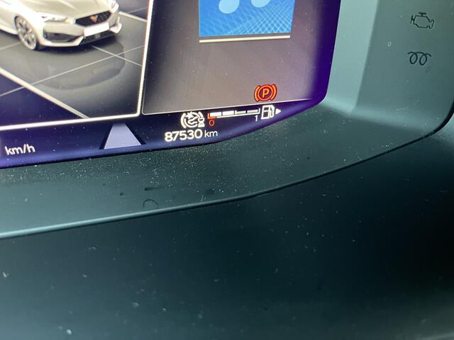 Cupra Leon Sportstourer 1.4 e-Hybrid Black Edition / AUTOMAAT/ LEER/ TREKHAAK/ ACC/ PARK.SENSOR.V+A/ CAMERA/ STUUR+STOELVERWARM./ MEMORY SEAT/ KEYLESS/ VIRTUAL COCKPIT/ RIJ-MODI/ SFEERVERLICHTING/ DAB/ NAVI/ CLIMA/ LED